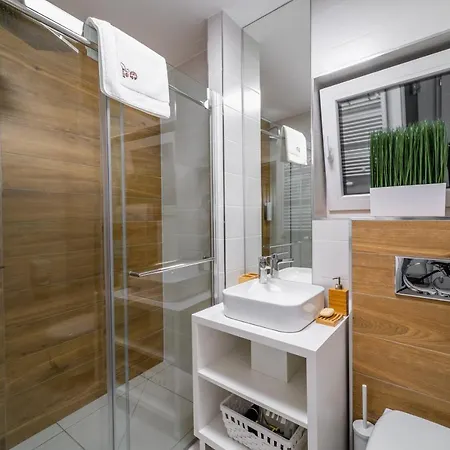 Cander Apartment